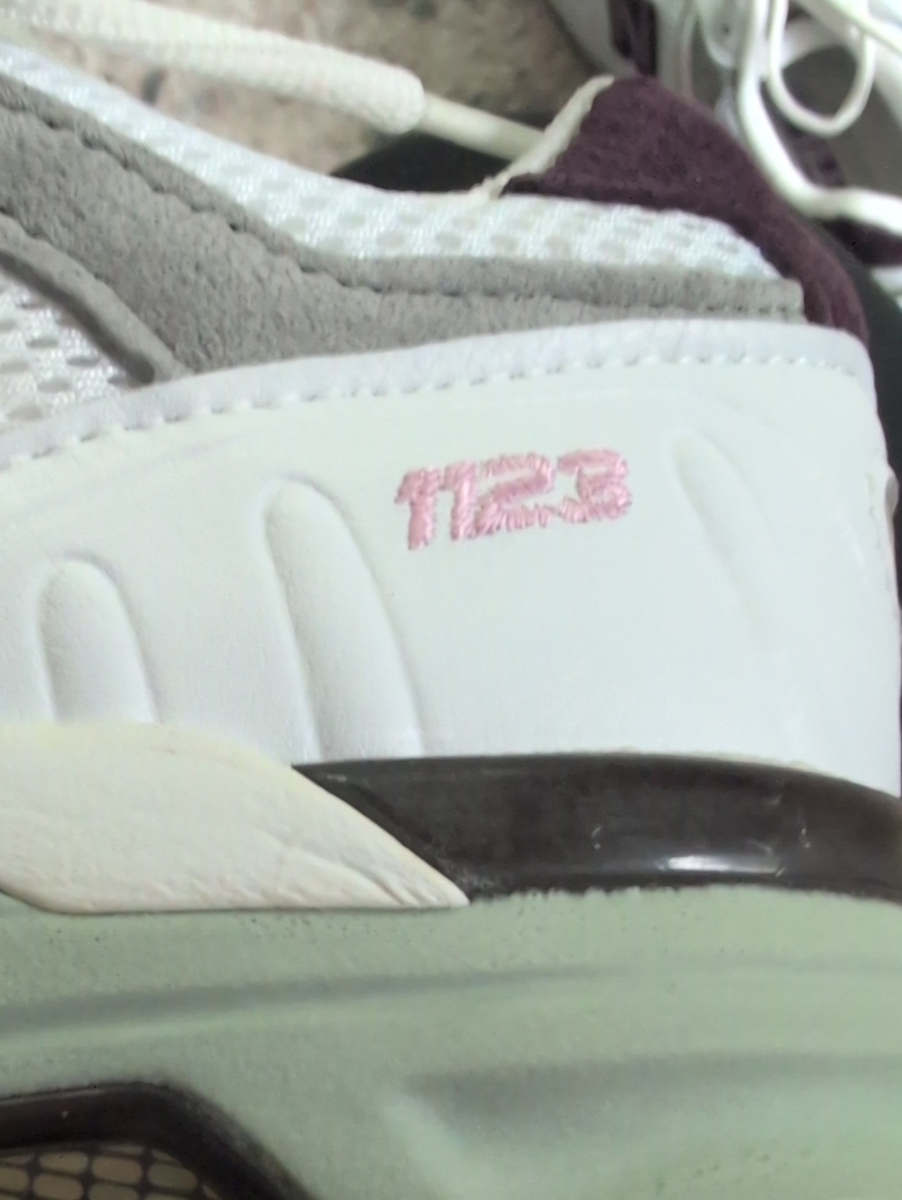 New Balance 1123 Motion Control Running Shoes - Picture 9 of 9